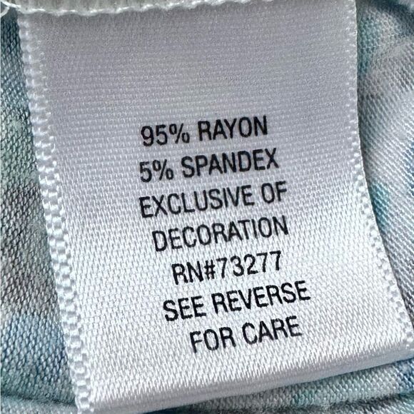 Croft & Barrow Relaxed Blue Print Bell Sleeve Pullover Flowy Blouse Top. 3X Plus - Picture 6 of 6